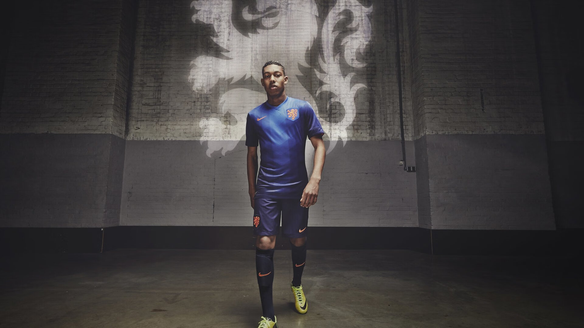 青少年裁判体验营结业赛 小裁判们首次独立执哨正式对抗